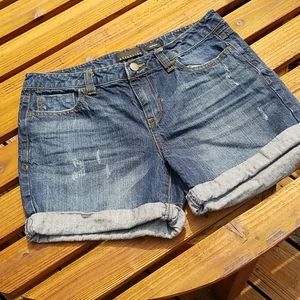 Attention | Boyfriend Cut Jean Shorts